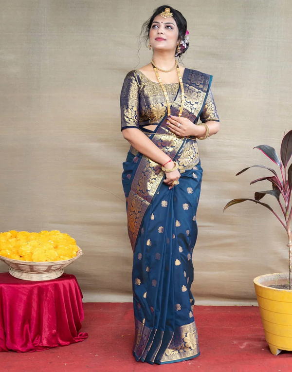 Enchanting Peacock Blue Banarasi Silk Saree with Grand Zari Weaving