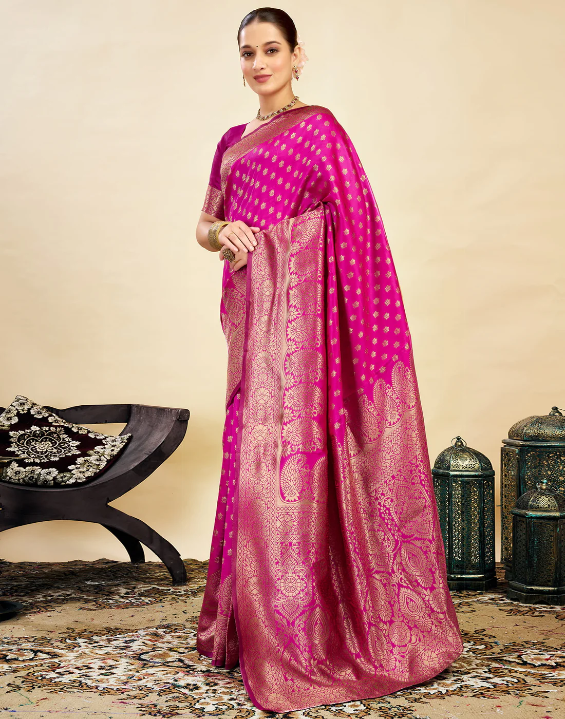 Radiant Pink Banarasi Silk Saree with Golden Zari Weaving