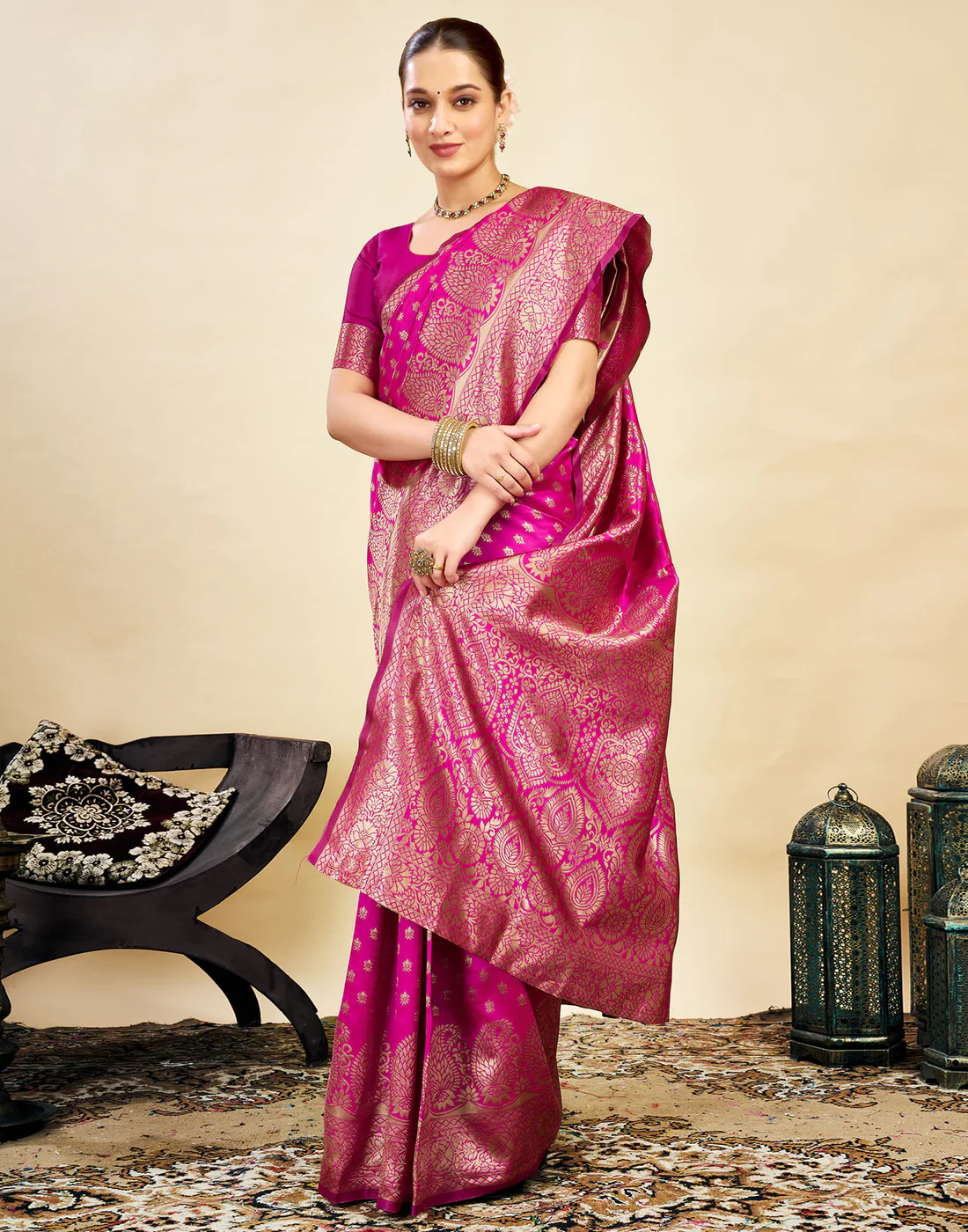 Radiant Pink Banarasi Silk Saree with Golden Zari Weaving