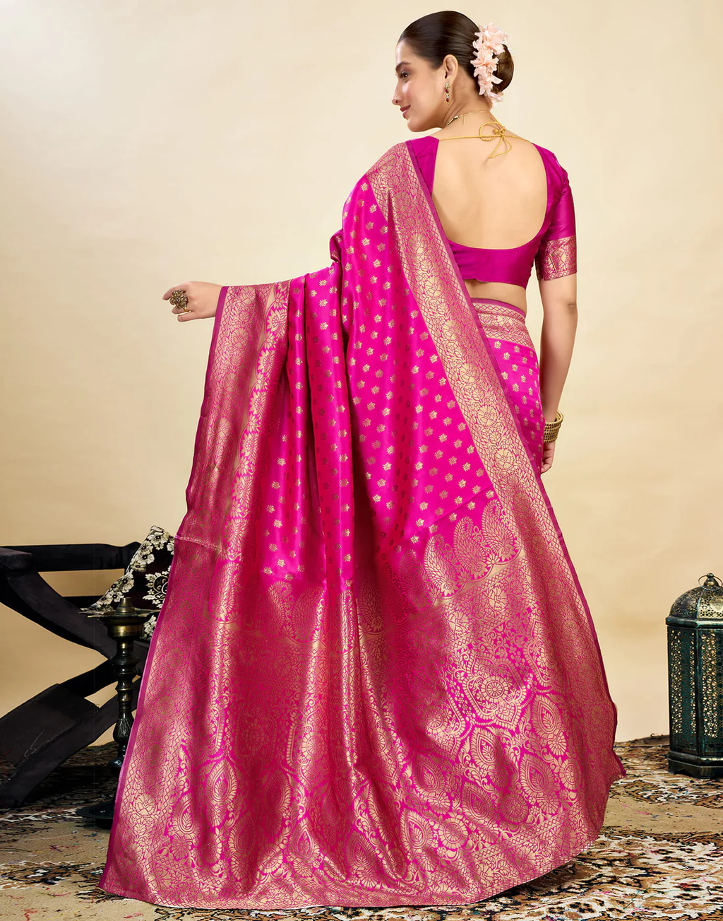 Radiant Pink Banarasi Silk Saree with Golden Zari Weaving
