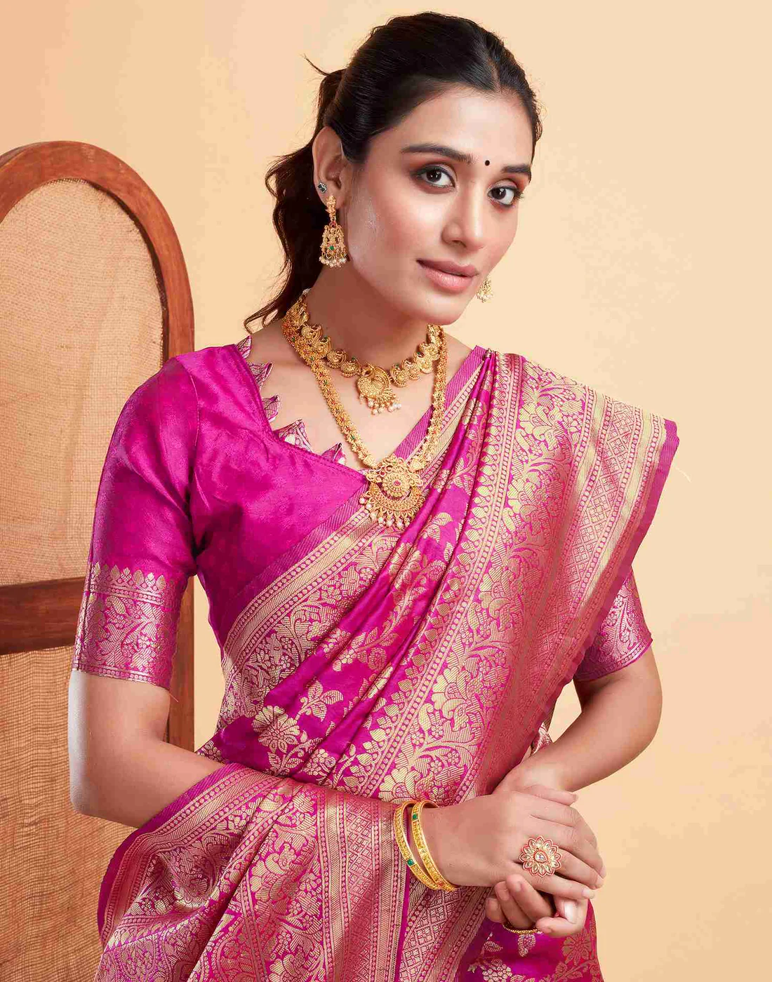 Vibrant Rani Pink Banarasi Silk Saree with Intricate Zari Weave