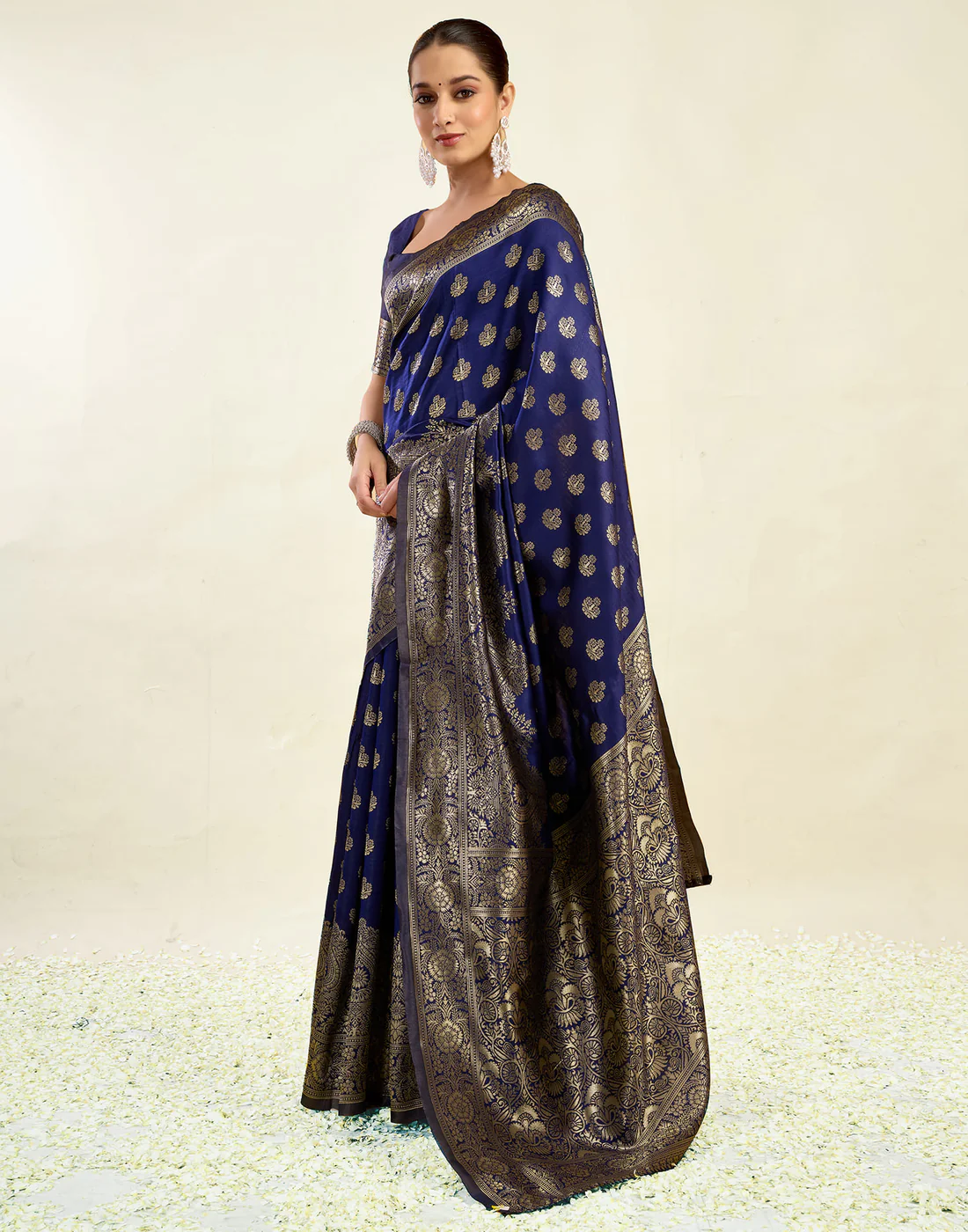 Exquisite Navy Blue Banarasi Silk Saree