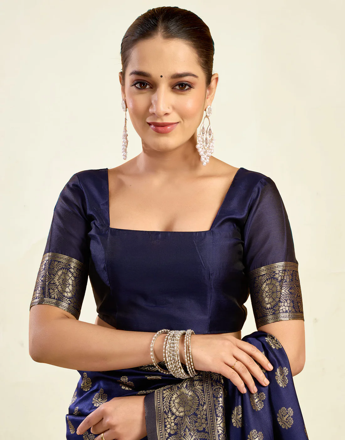 Exquisite Navy Blue Banarasi Silk Saree