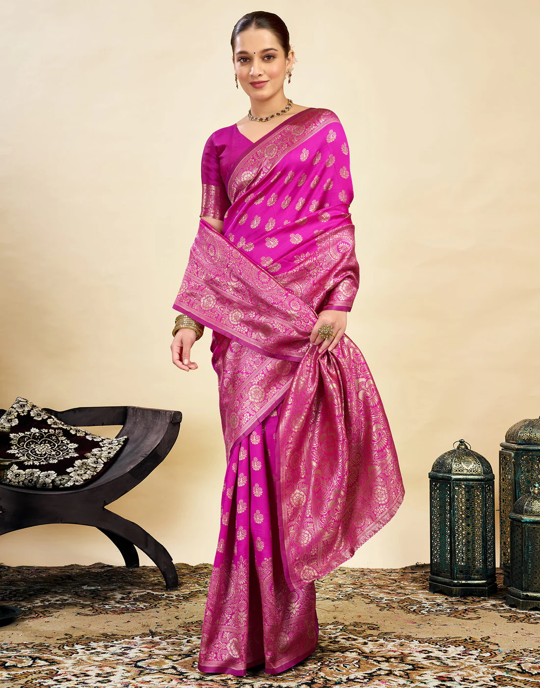 Vibrant Rani Pink Banarasi Silk Saree with Luxurious Zari Weaving