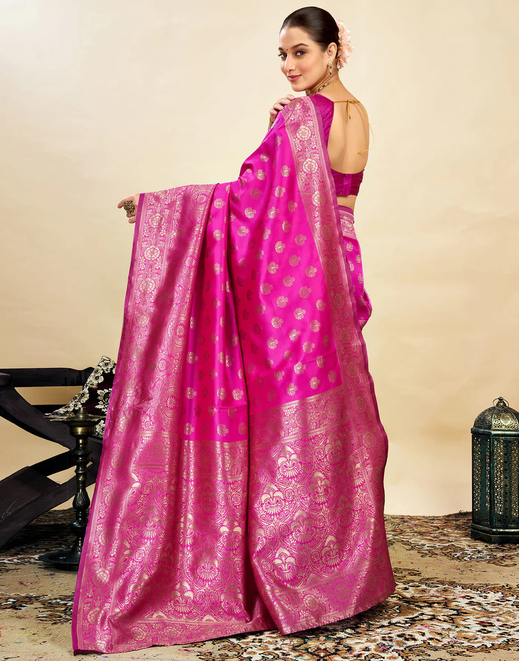 Vibrant Rani Pink Banarasi Silk Saree with Luxurious Zari Weaving