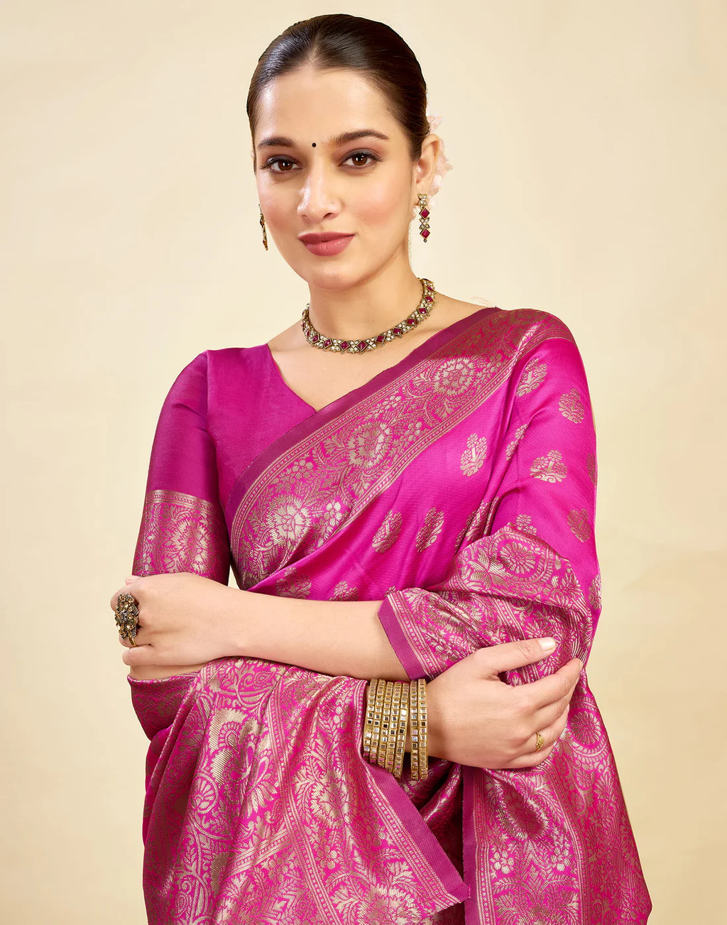 Vibrant Rani Pink Banarasi Silk Saree with Luxurious Zari Weaving