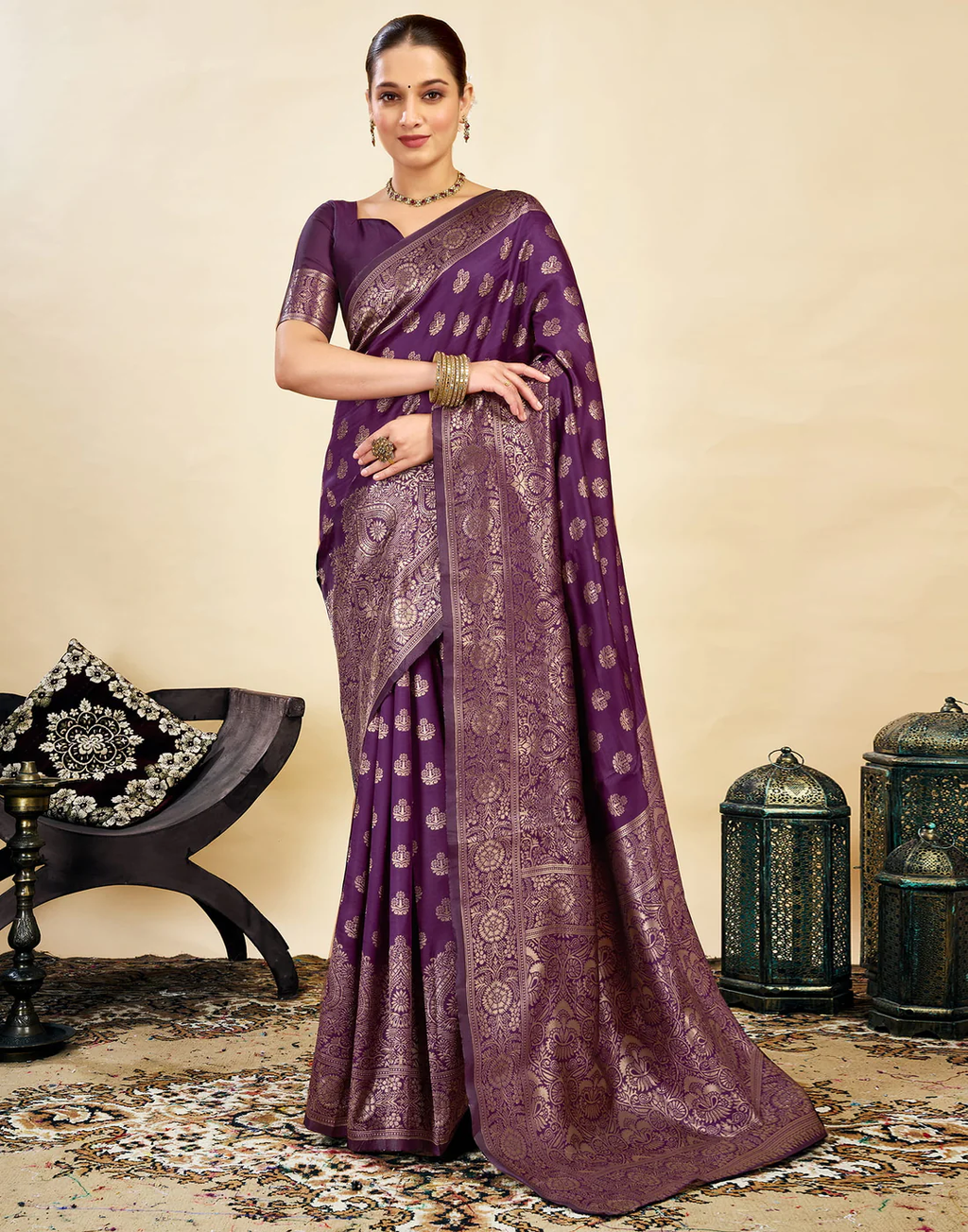 Opulent Wine Banarasi Silk Saree with Luxurious Golden Zari Weaving