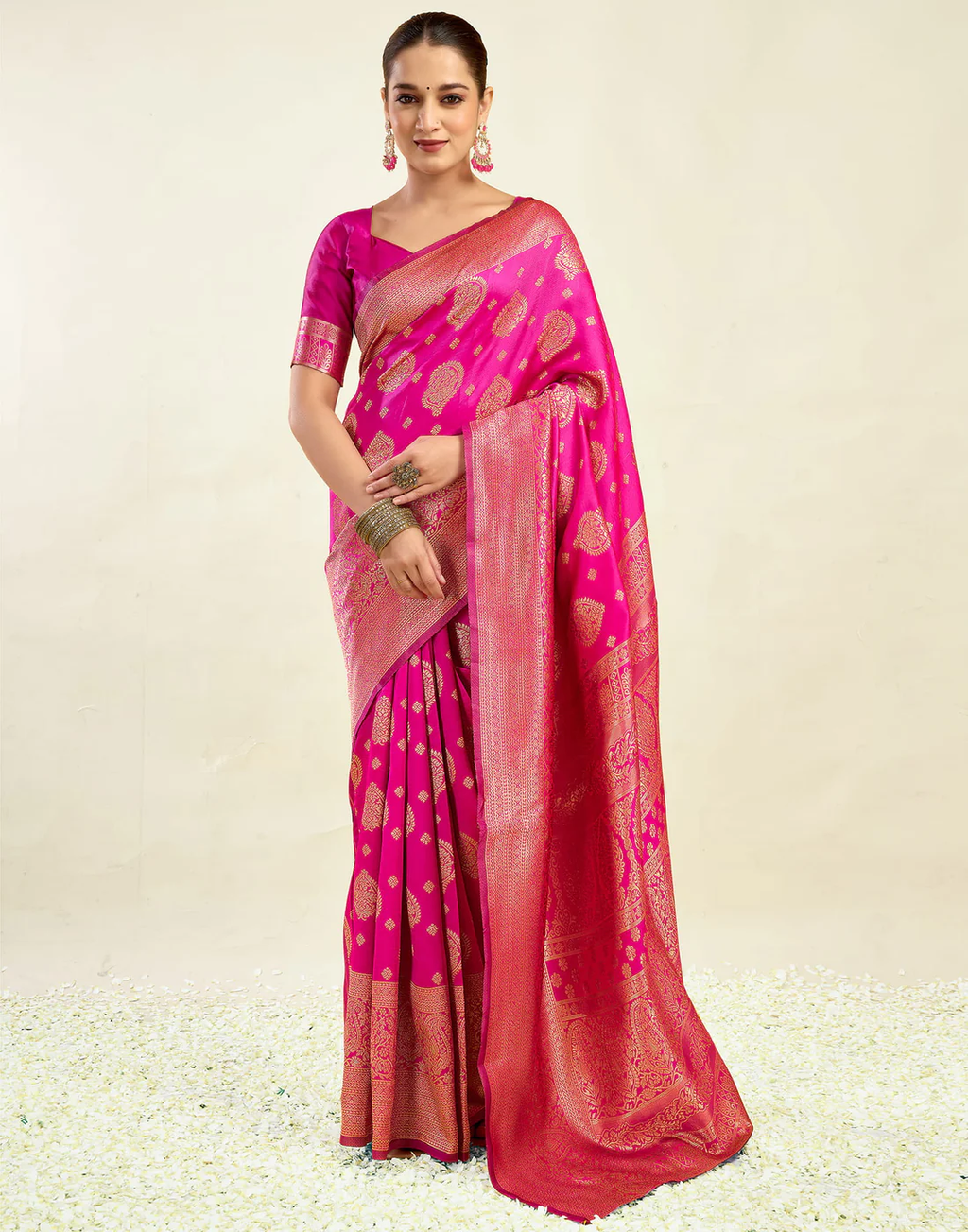 Vibrant Rani Pink Banarasi Silk Saree with Luxurious Zari Weaving