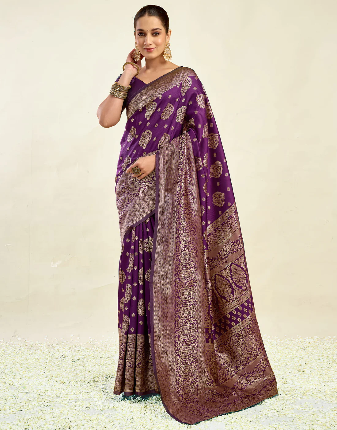 Opulent Wine Banarasi Silk Saree with Luxurious Golden Zari Weaving