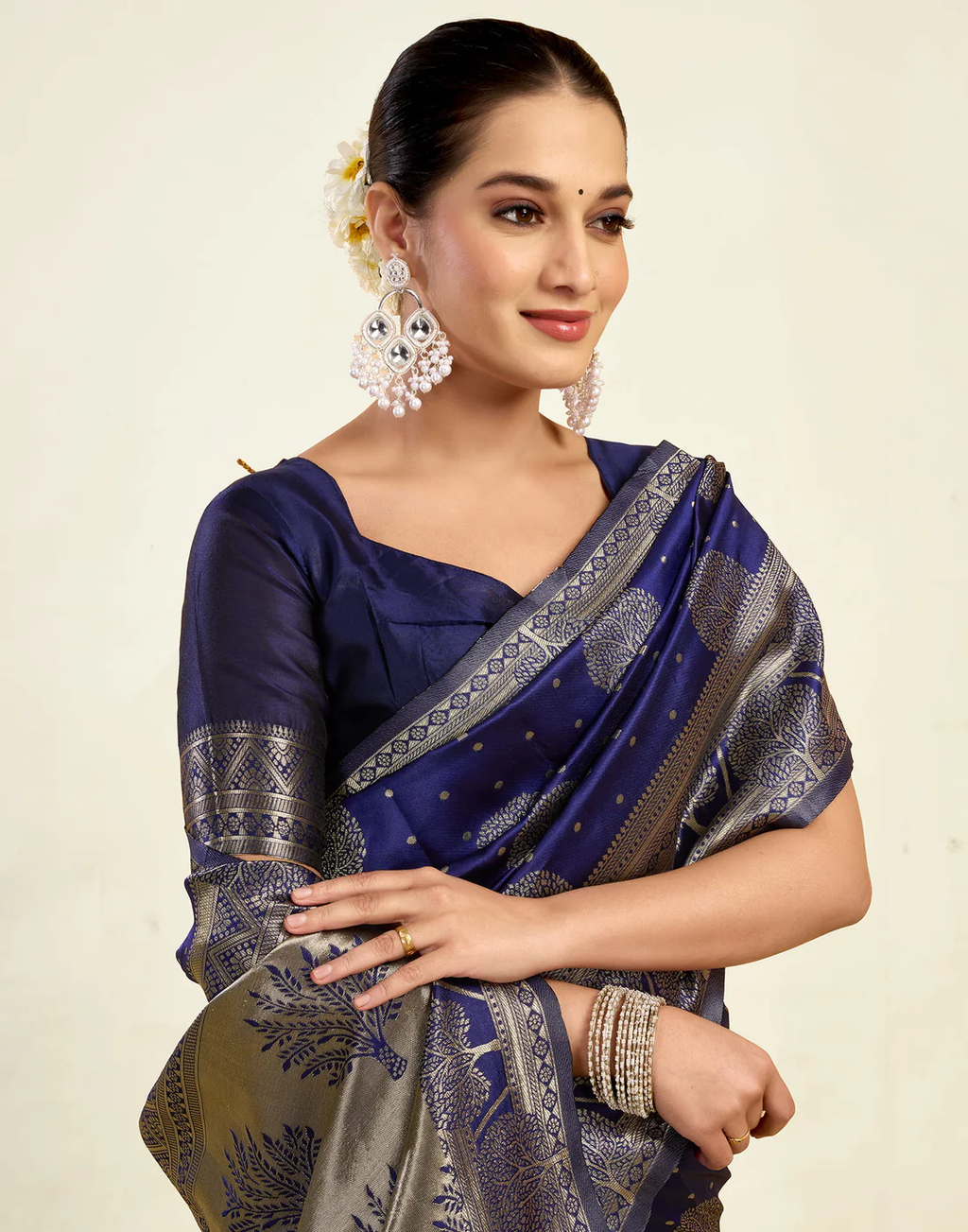 Striking Navy Blue Banarasi Silk Saree with Grand Zari Weaving