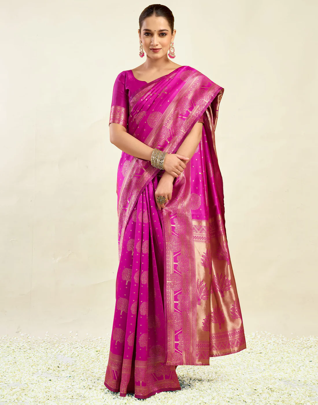 Dazzling Raspberry Pink Banarasi Silk Saree with Elegant Zari Weaving