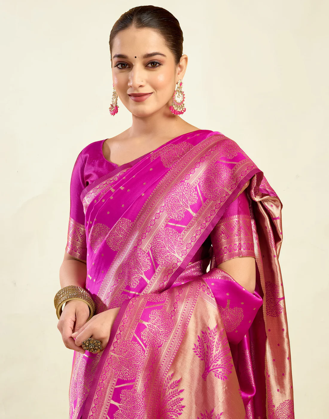 Dazzling Raspberry Pink Banarasi Silk Saree with Elegant Zari Weaving