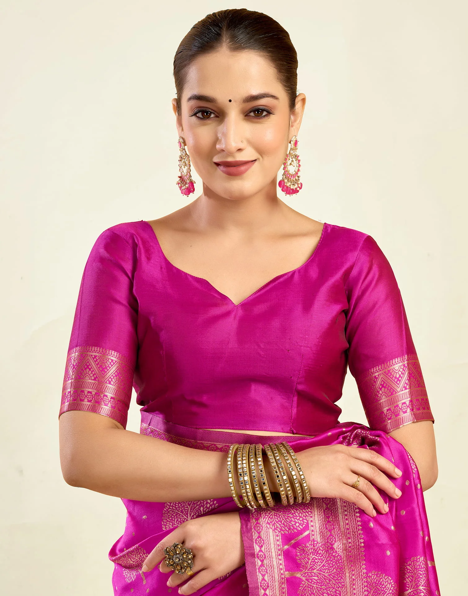 Dazzling Raspberry Pink Banarasi Silk Saree with Elegant Zari Weaving