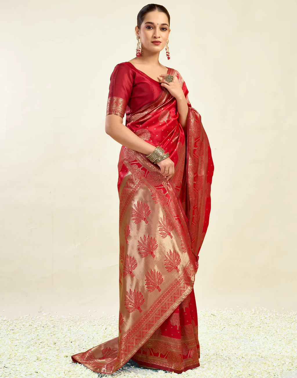 Classic Red Banarasi Silk Saree with Luxurious Golden Zari Weaving