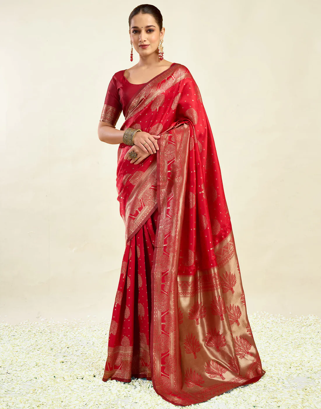 Classic Red Banarasi Silk Saree with Luxurious Golden Zari Weaving