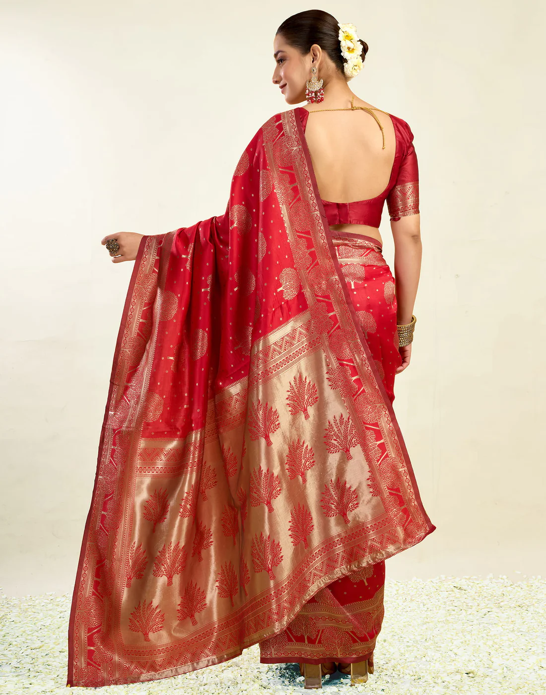 Classic Red Banarasi Silk Saree with Luxurious Golden Zari Weaving