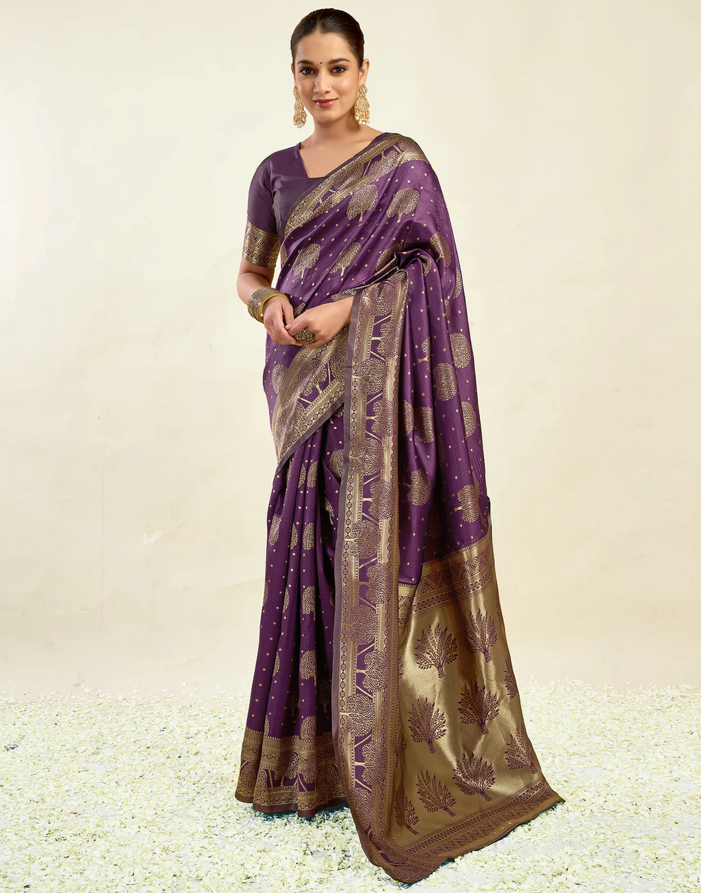 Opulent Wine Banarasi Silk Saree with Luxurious Golden Zari Weaving