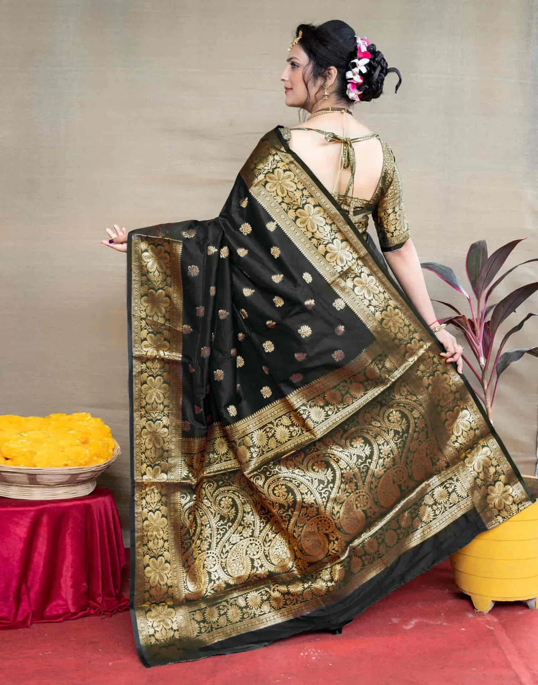 Elegant Black Banarasi Silk Saree with Grand Golden Zari Weaving