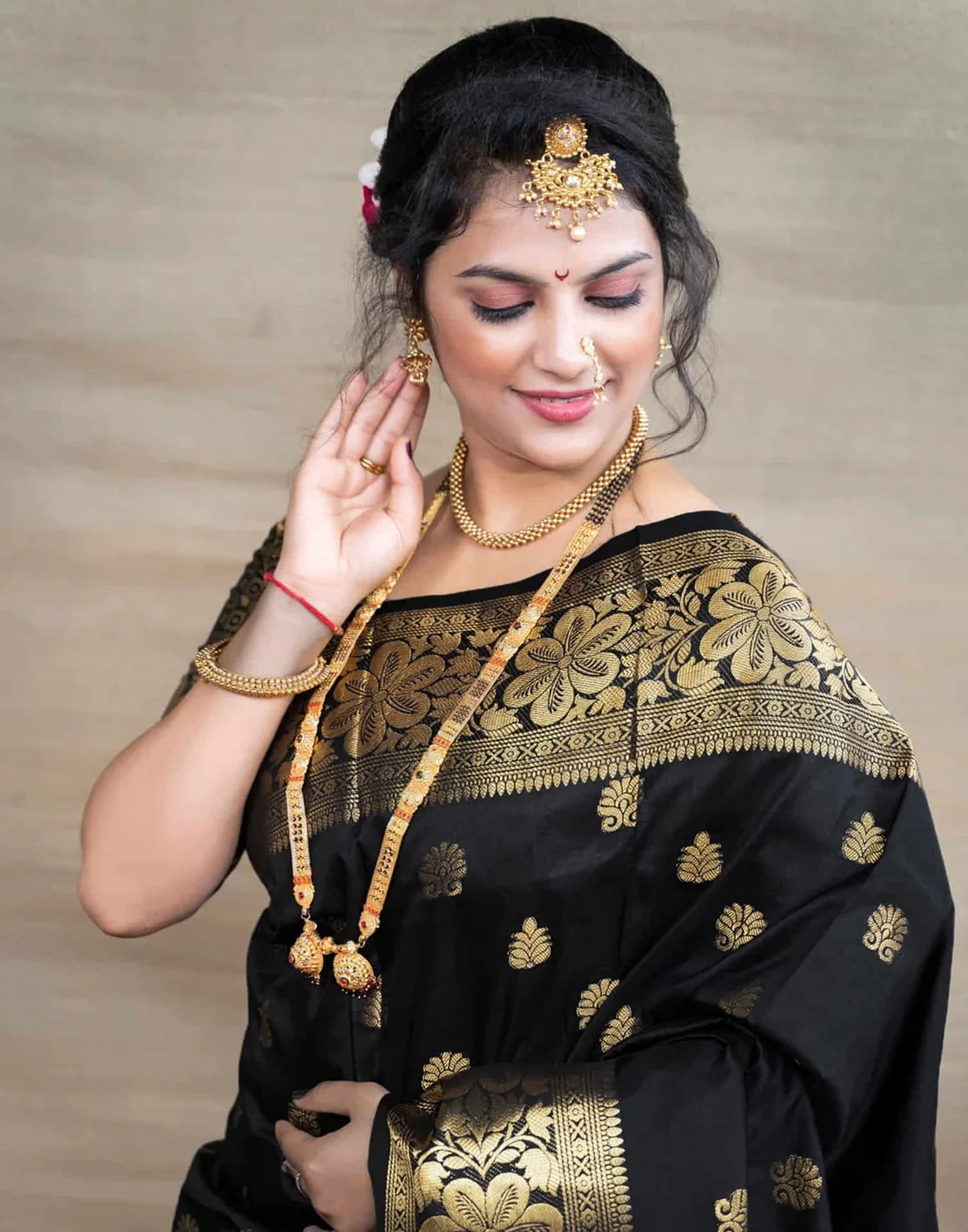 Elegant Black Banarasi Silk Saree with Grand Golden Zari Weaving