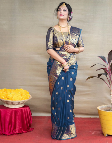Enchanting Peacock Blue Banarasi Silk Saree with Grand Zari Weaving