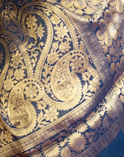 Enchanting Peacock Blue Banarasi Silk Saree with Grand Zari Weaving