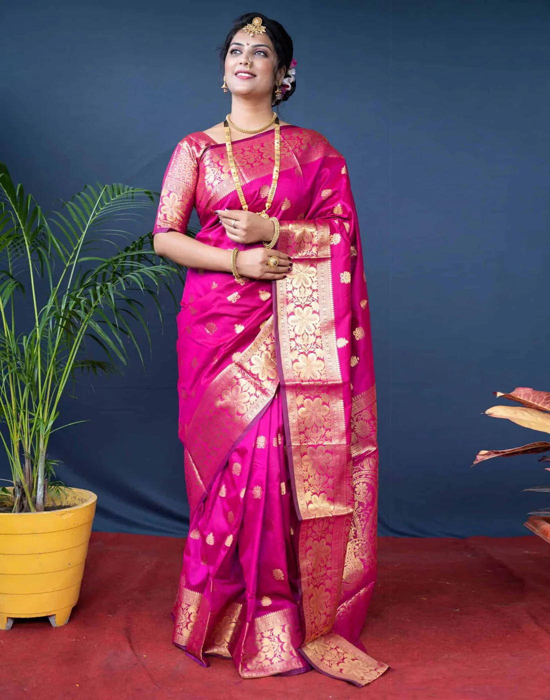 Vibrant Rani Pink Banarasi Silk Saree with Luxurious Golden Zari Weaving