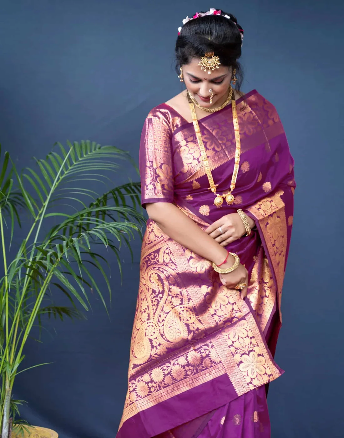 Stunning Magenta Banarasi Silk Saree with Luxurious Golden Zari Weaving