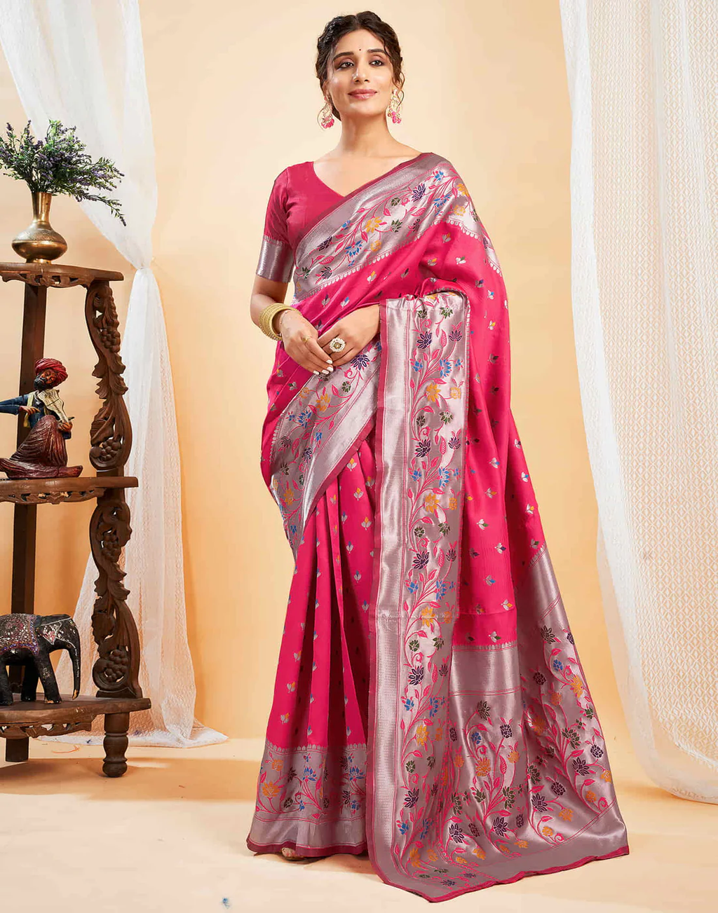 Elegant Gajri Pink Banarasi Silk Saree