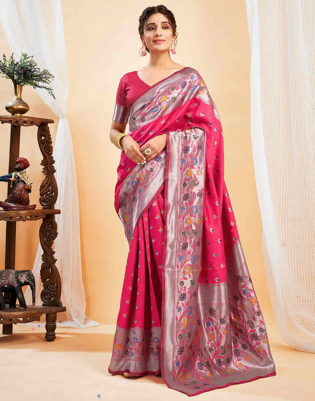 Elegant Gajri Pink Banarasi Silk Saree