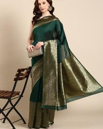 Exquisite Forest Green Banarasi Silk Saree with Antique Gold Zari Weave