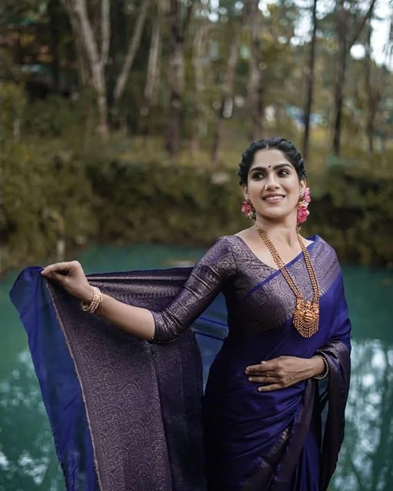 Vibrant Fuchsia Banarasi Silk Saree with Golden Zari