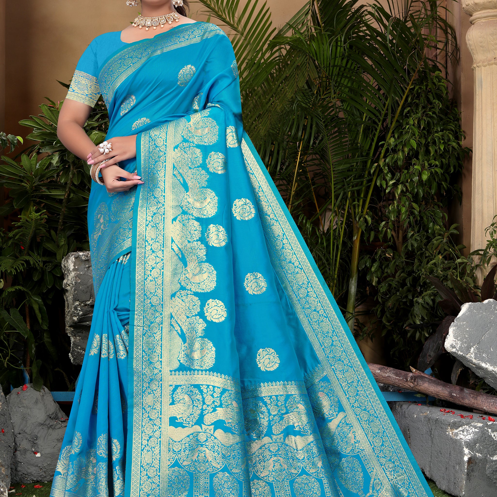 Radiant Cyan Banarasi Silk Saree with Golden Zari Weaving