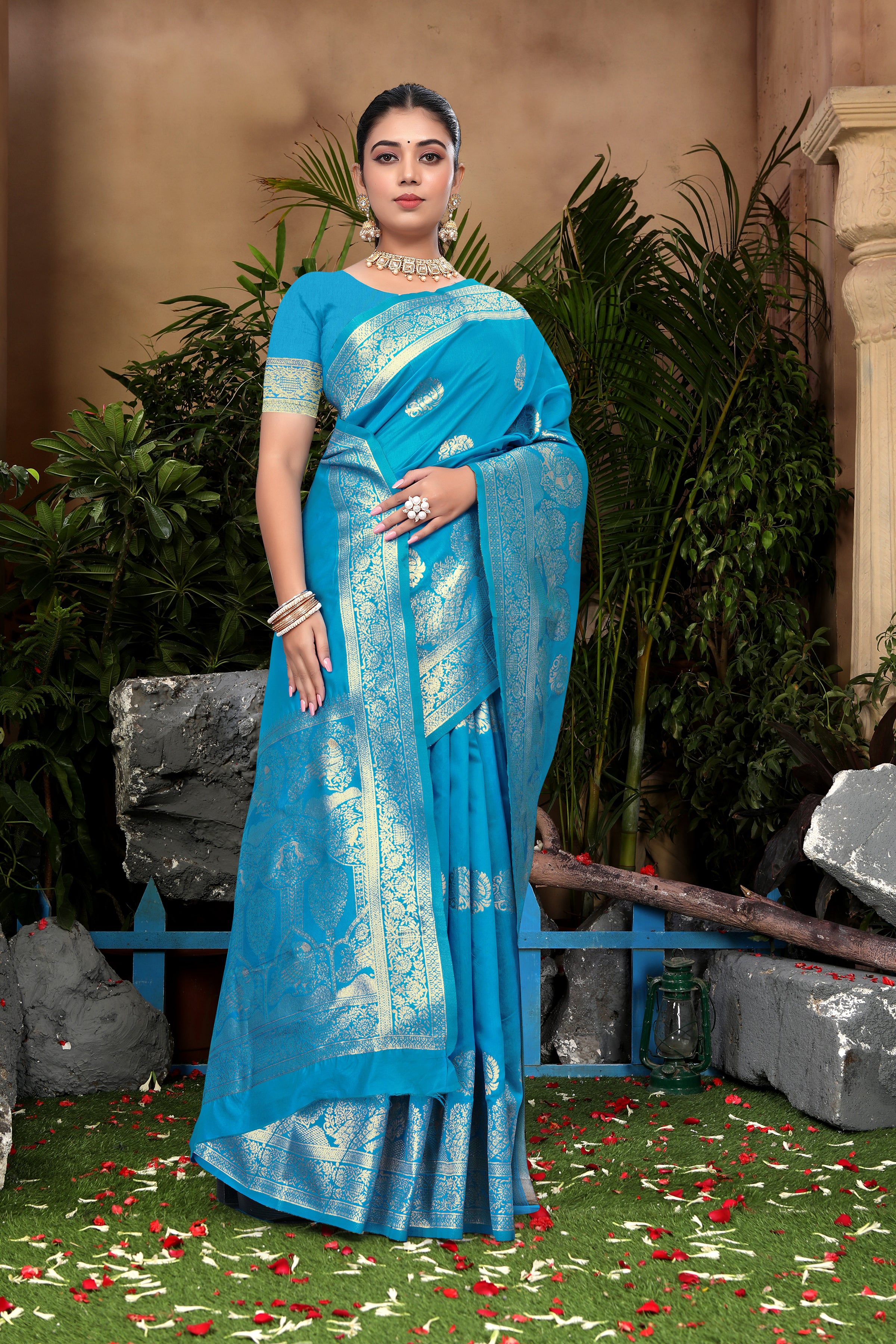 Radiant Cyan Banarasi Silk Saree with Golden Zari Weaving