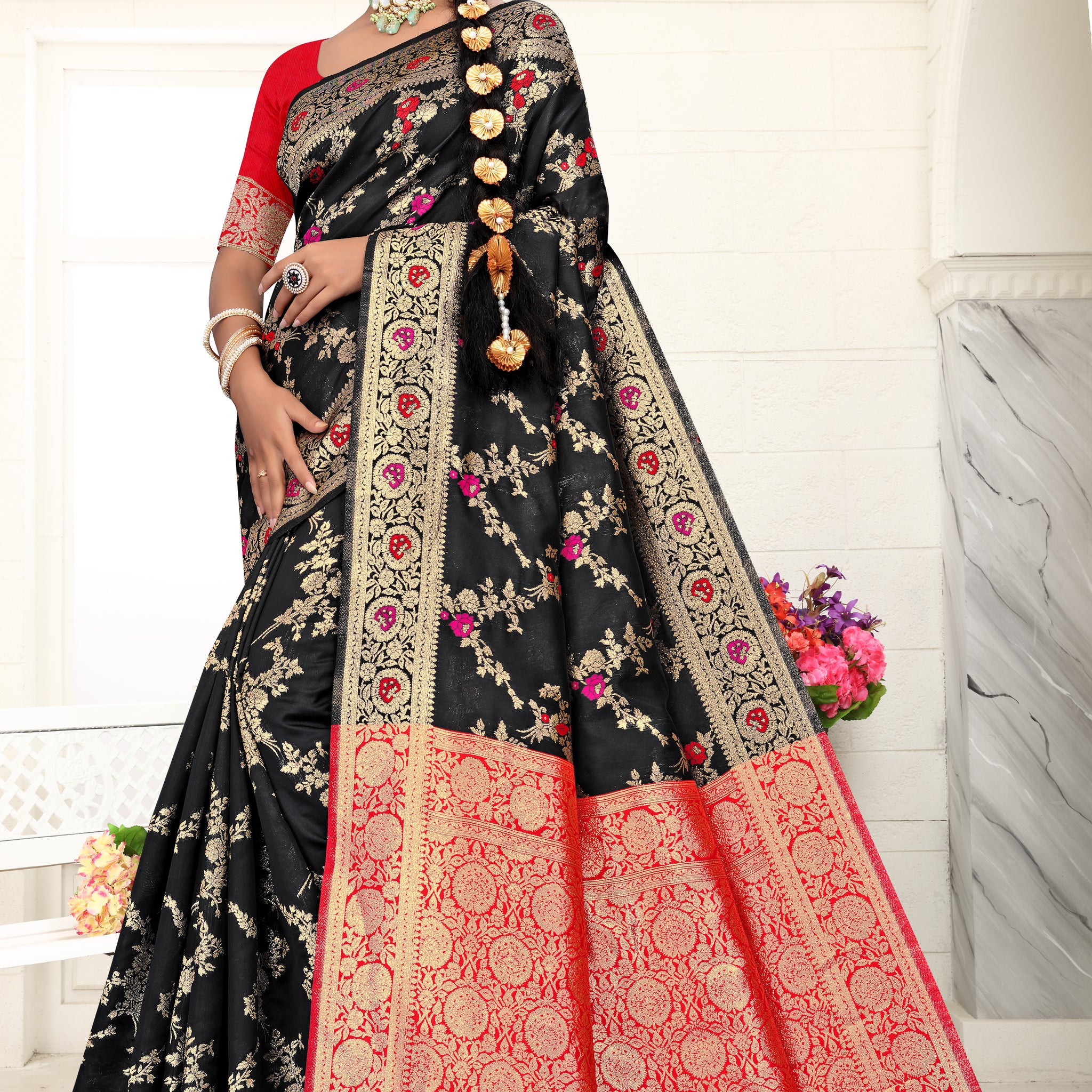 Radiant Cyan Banarasi Silk Saree with Golden Zari Weaving