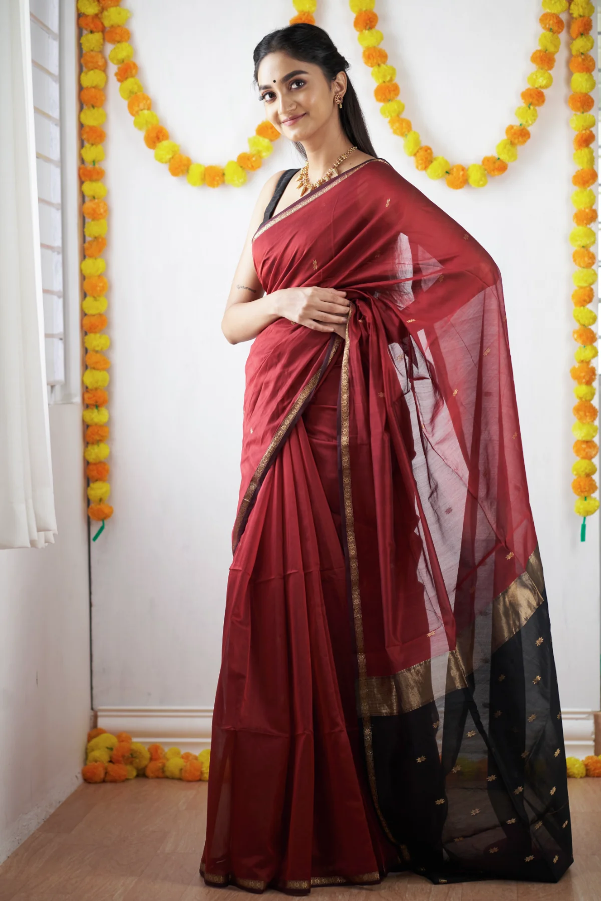 Burgundy and Black Dual-Tone Cotton Silk Saree